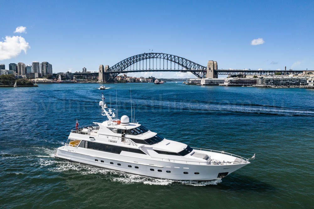 yacht hire in sydney